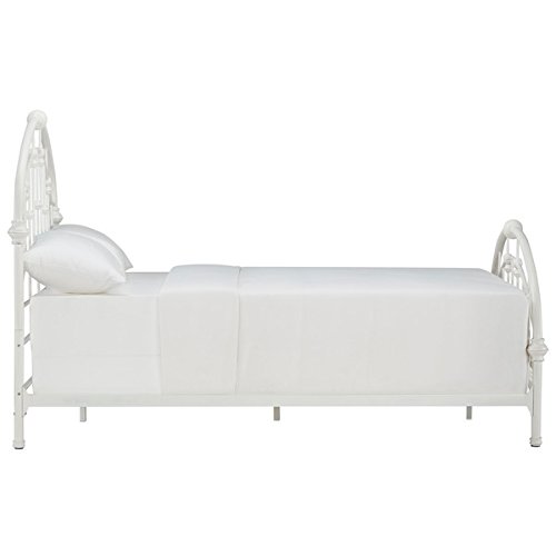 White Antique Vintage Metal Bed Frame, White Wrought Iron Bed Frames Queen Size